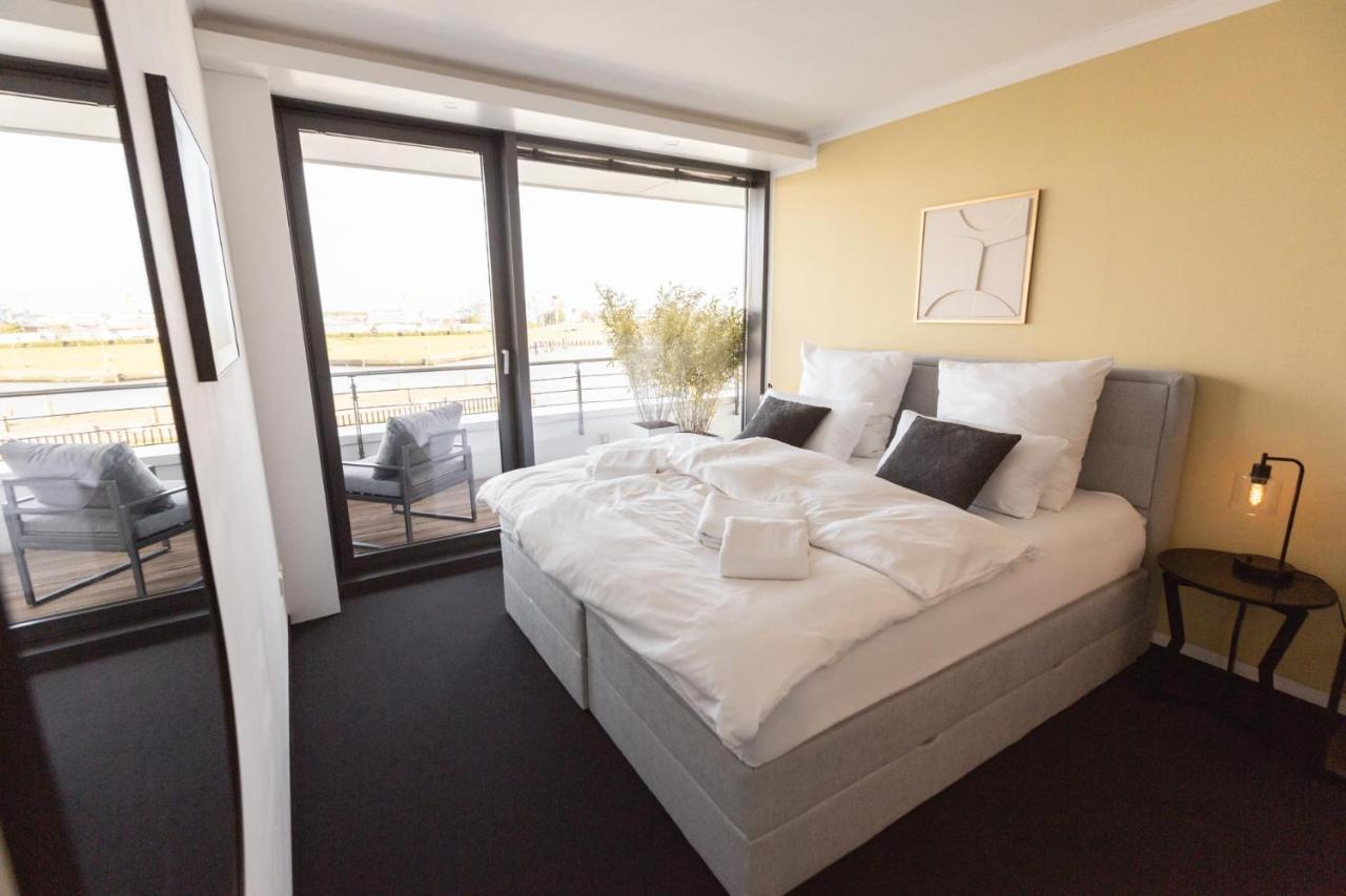 Bheaven I Marina Premium Apartment